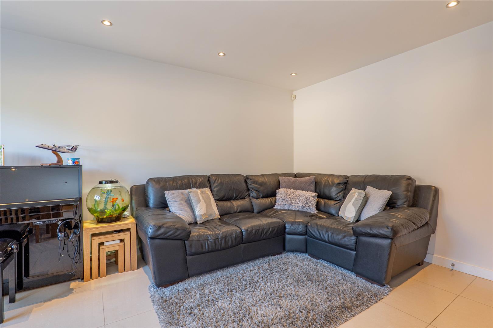 Prestwick Close, Chorley